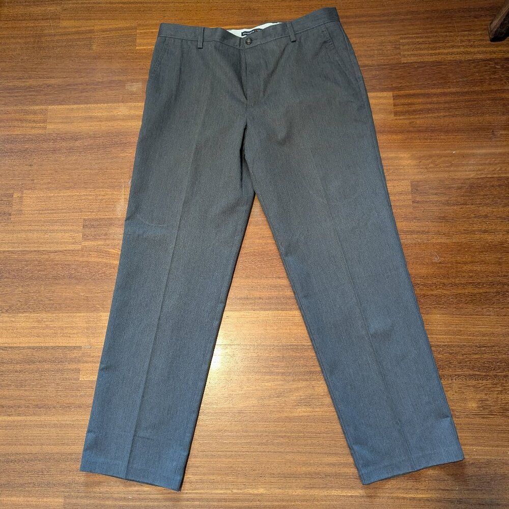 DOCKERS MEN'S CLASSIC FIT SLACKS-38 X 34-HEATHER GREY-EXCELLENT CONDITION